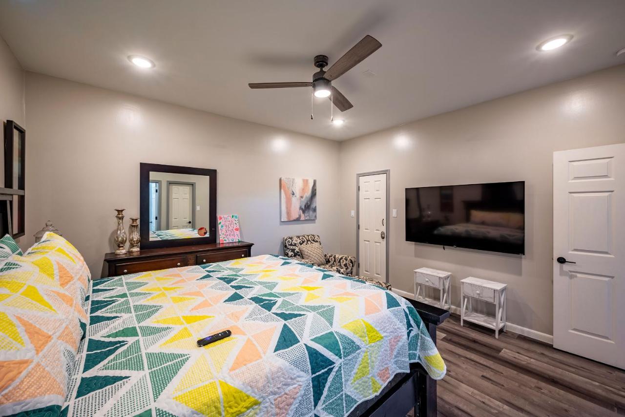 Luxurious 5Br Home Sleeps-14 ฮูสตัน ภายนอก รูปภาพ