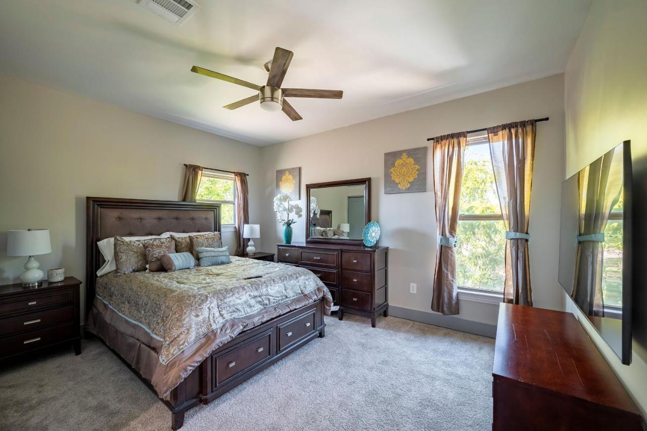 Luxurious 5Br Home Sleeps-14 ฮูสตัน ภายนอก รูปภาพ