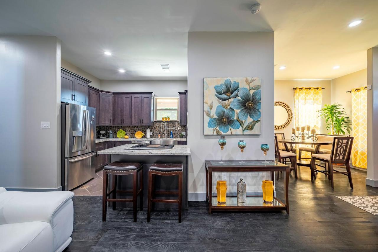 Luxurious 5Br Home Sleeps-14 ฮูสตัน ภายนอก รูปภาพ